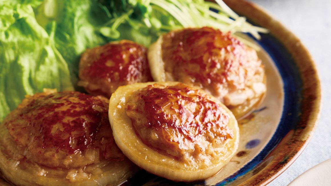 新玉ねぎのまんまる肉詰めソテー